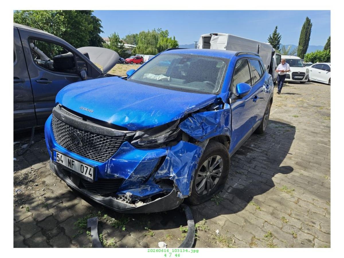 PEUGEOT 2008 Görsel 3