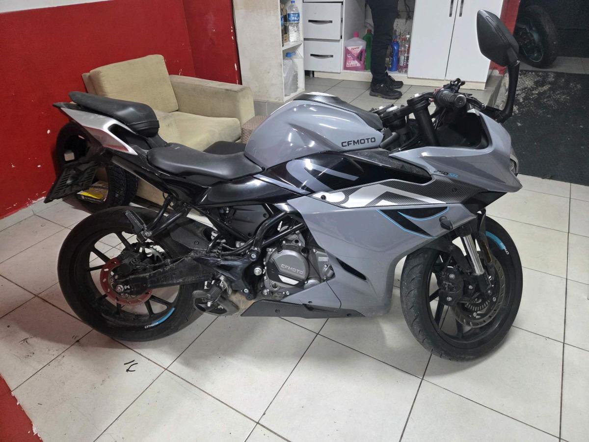 CF MOTO 250 SR Görsel 2