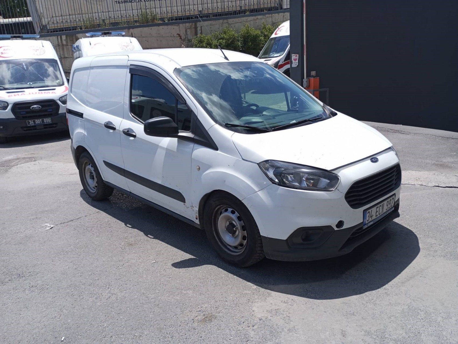 FORD TRANSİT COURIER Görsel 2