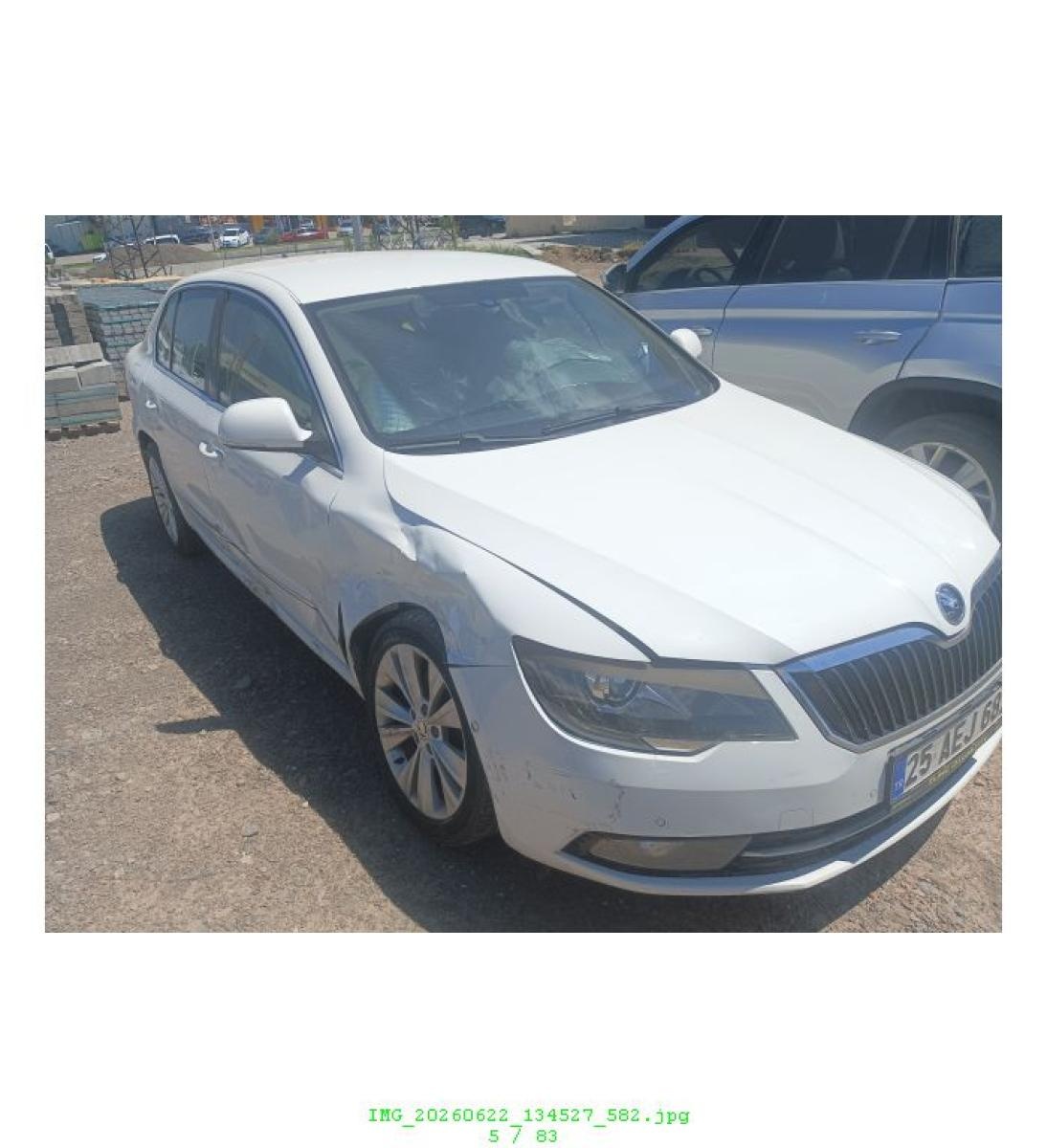 SKODA SUPERB Görsel 3