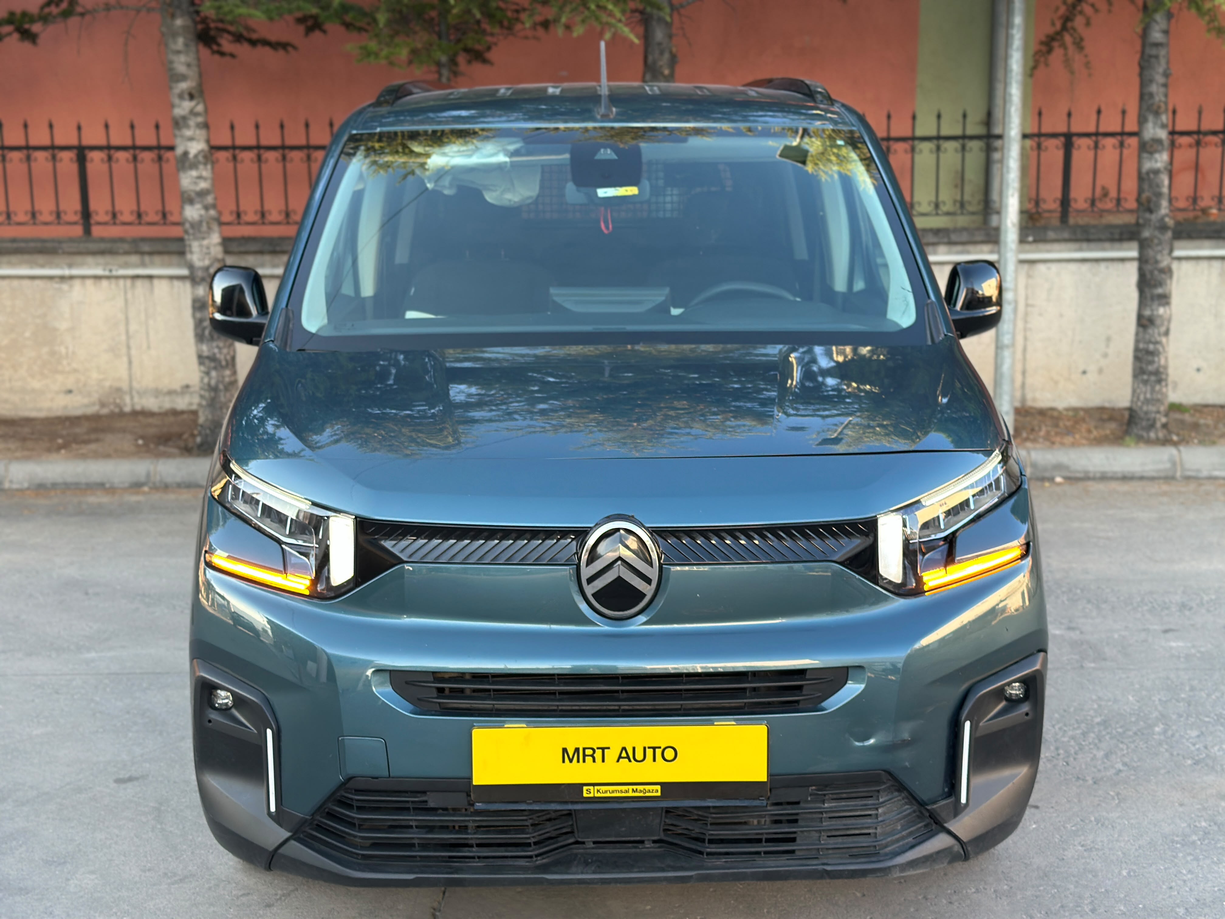 CITROEN BERLİNGO COMBİ Görsel 1