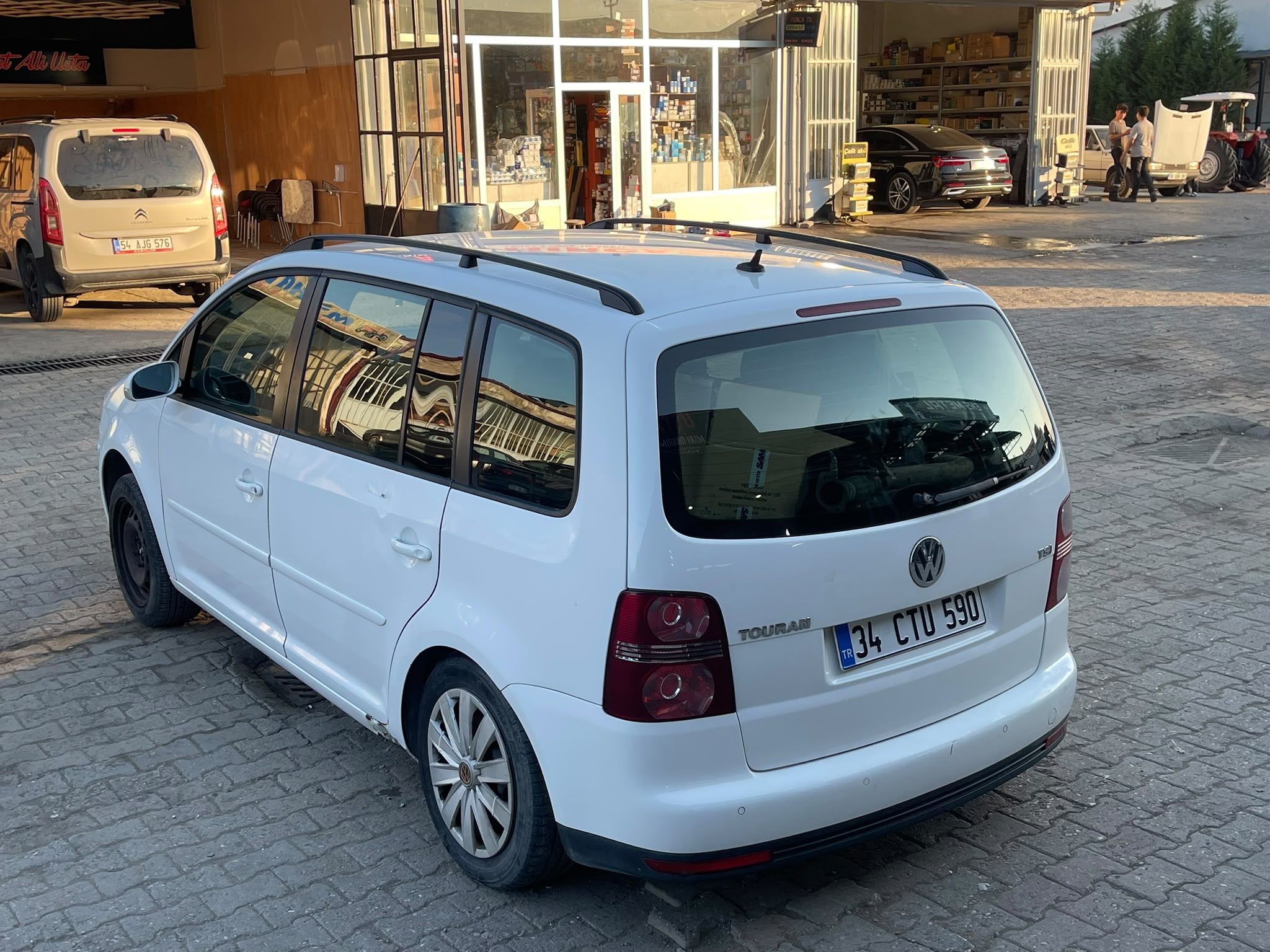 VOLKSWAGEN TOURAN Görsel 13