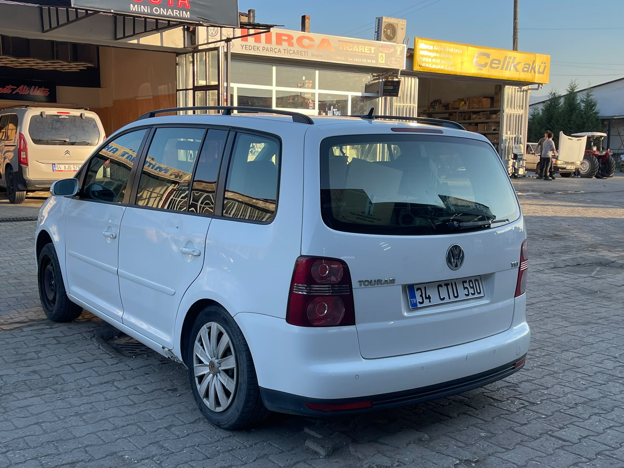 VOLKSWAGEN TOURAN Görsel 6