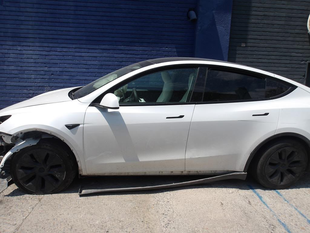 TESLA MODEL Y Görsel 5