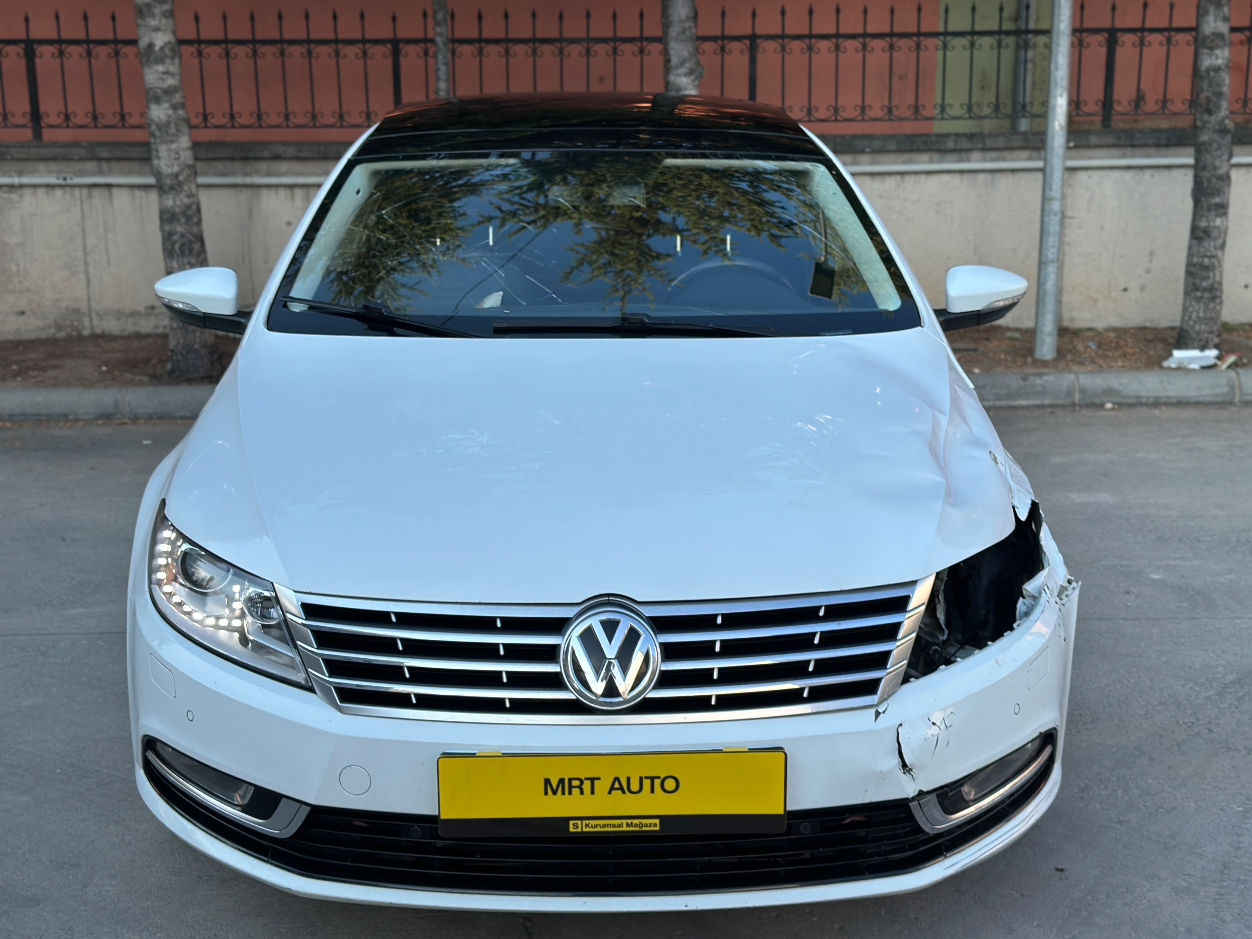 VOLKSWAGEN PASSAT CC Hasarlı Araç