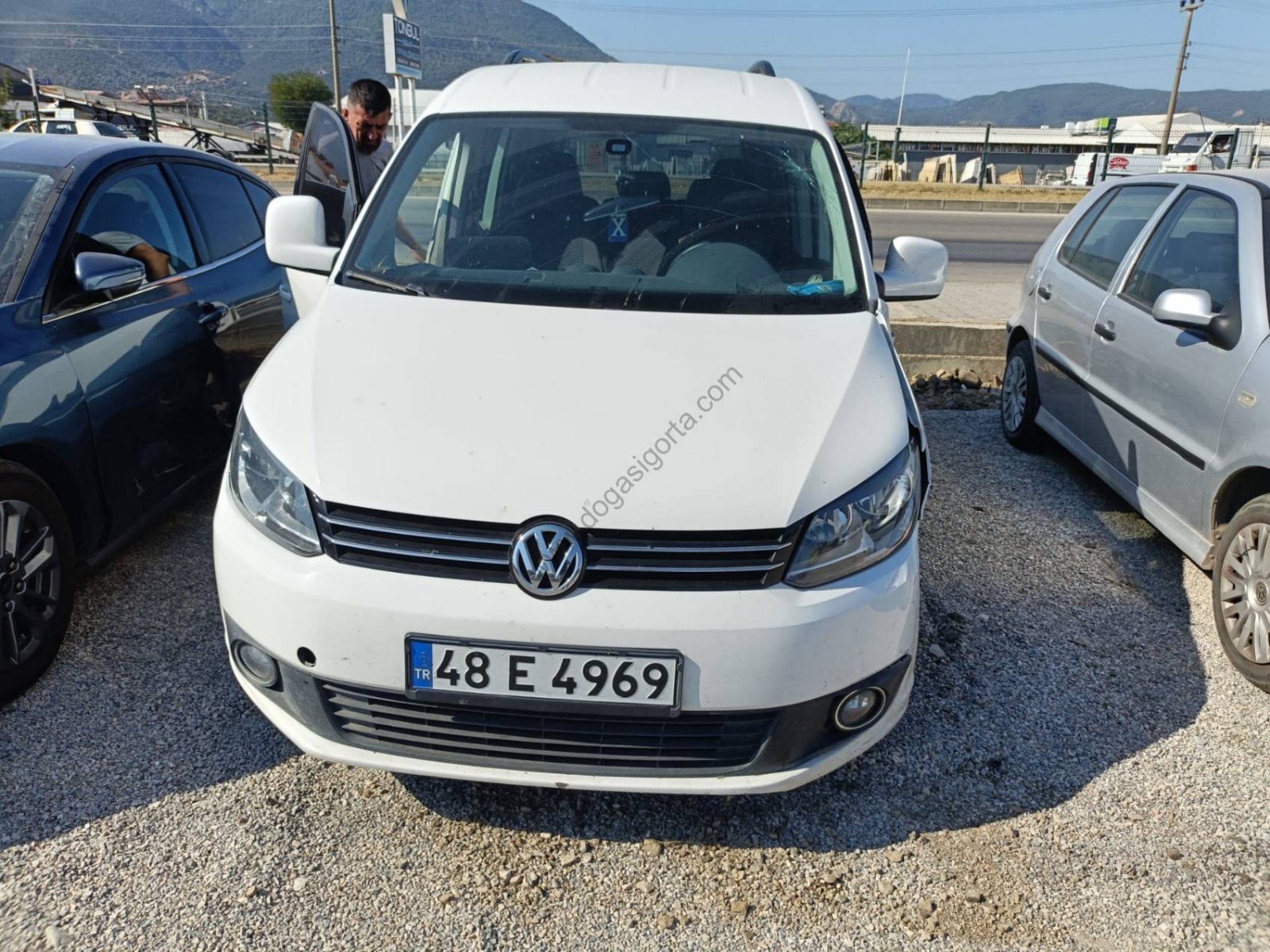 VOLKSWAGEN CADDY Hasarlı Araç